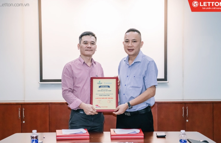 PV PAINT – THIÊN THÀNH TÂM – LETTON KÝ KẾT HỢP TÁC CHIẾN LƯỢC